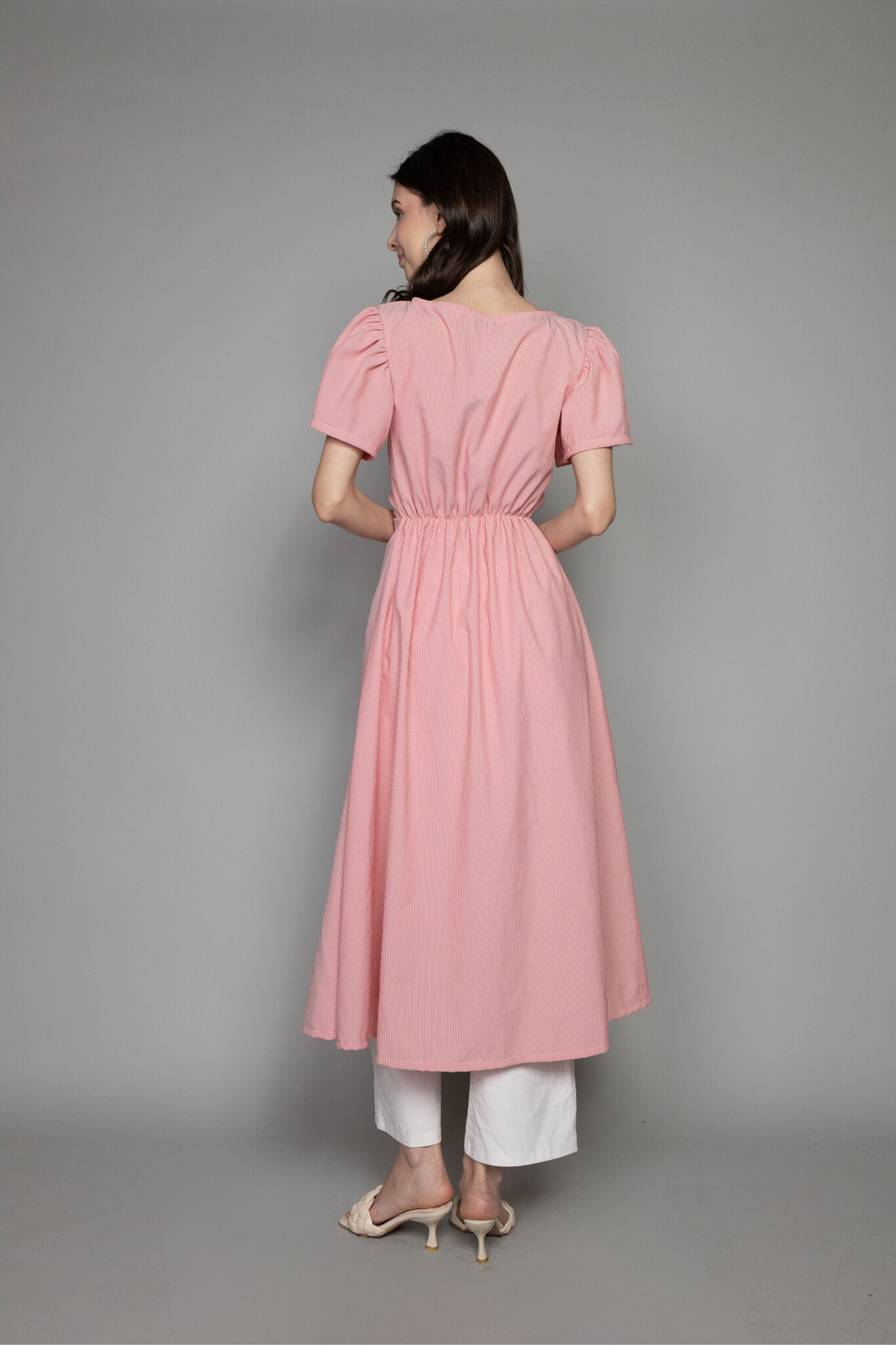 Holiday 2024: Yara Top
