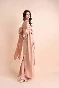 Gowns 2: Daisy