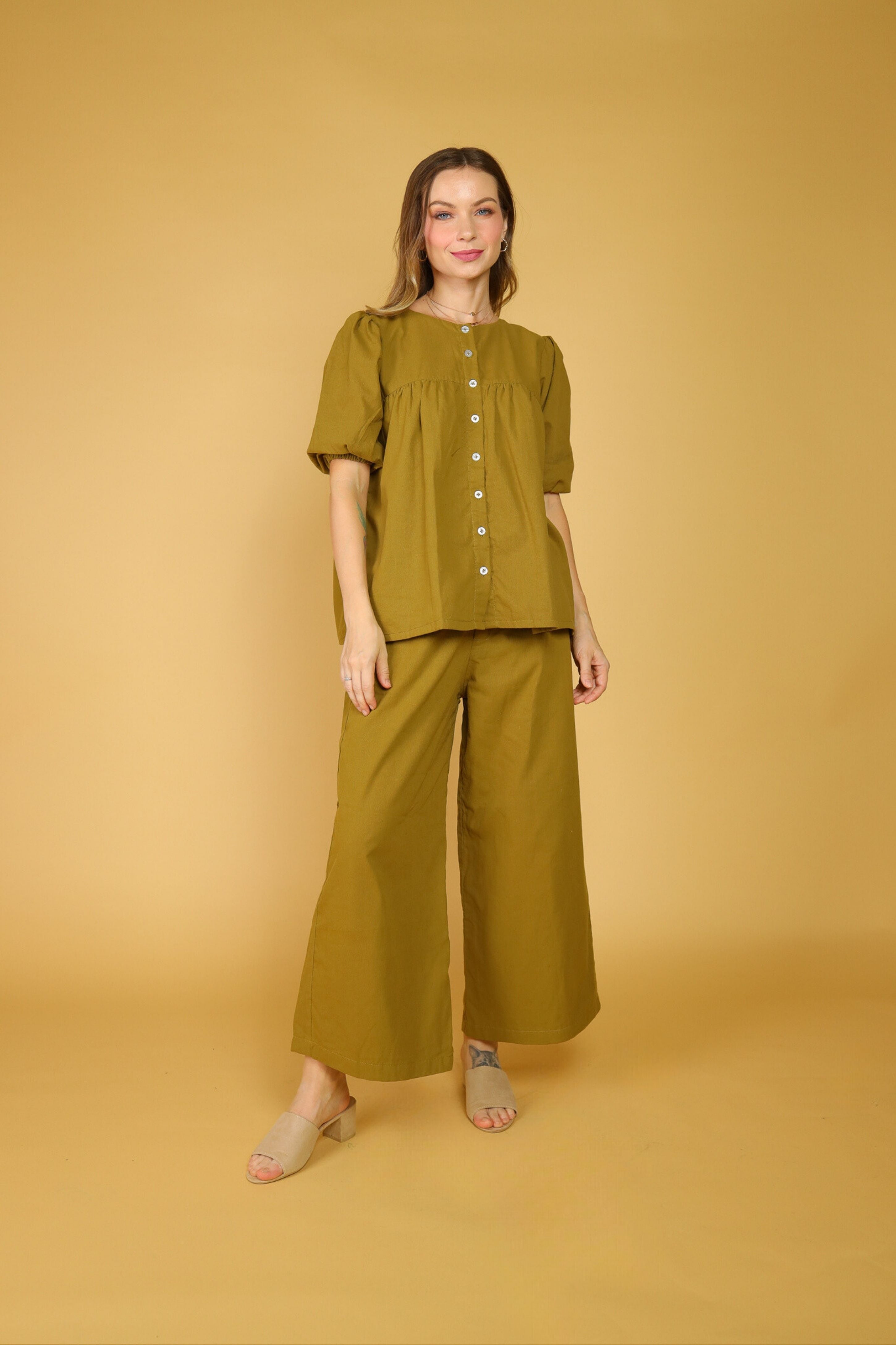 MUM Uniforms: Harley Top