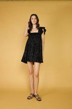 Black 3: Isleta Mini