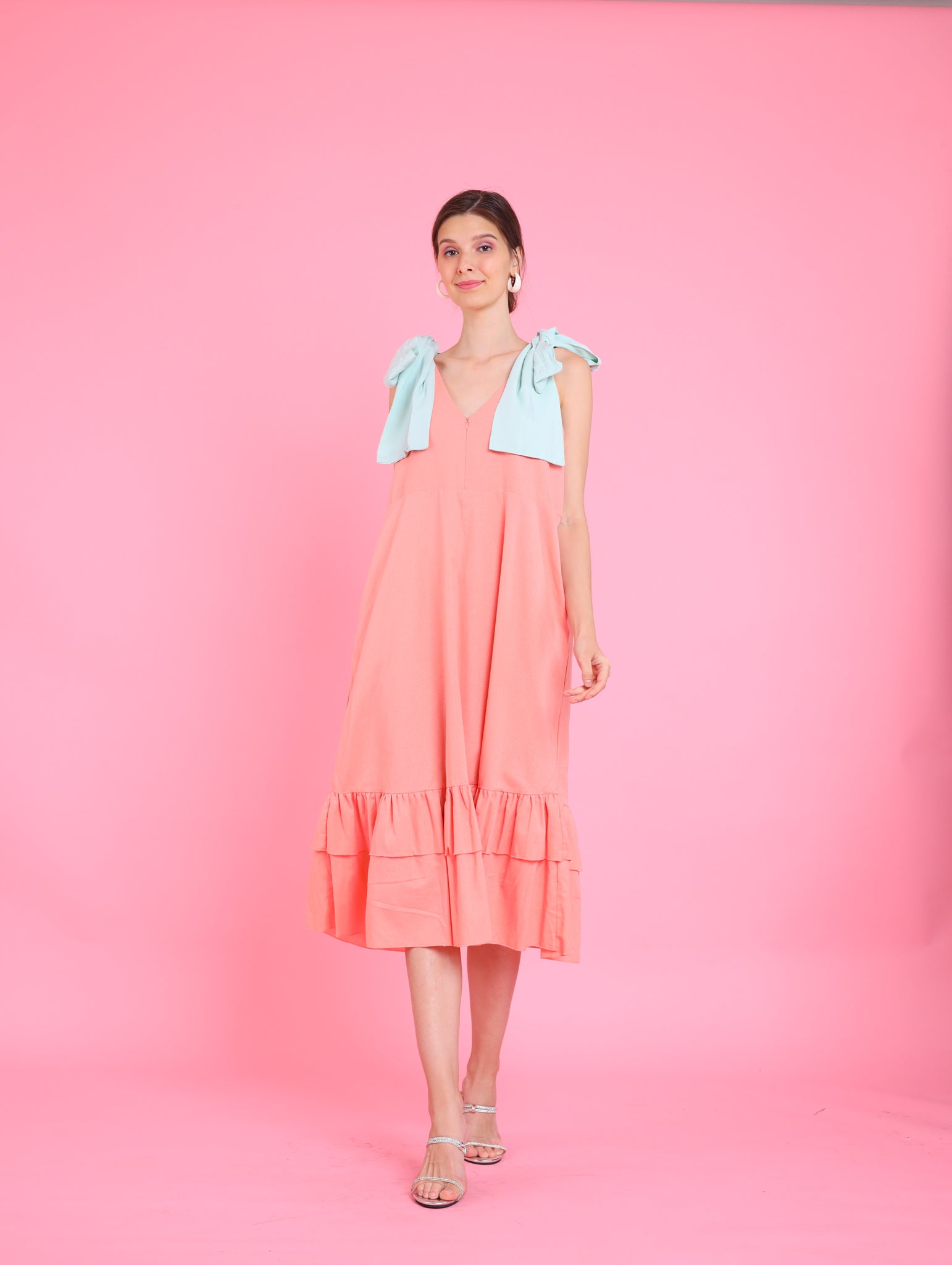 Barbiecore: Elvera Dress