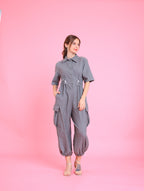 Gray: Clara