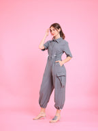 Gray: Clara