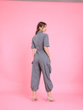 Gray: Clara