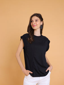 Black: Felicity