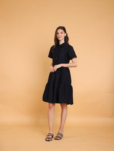 Black: Ella