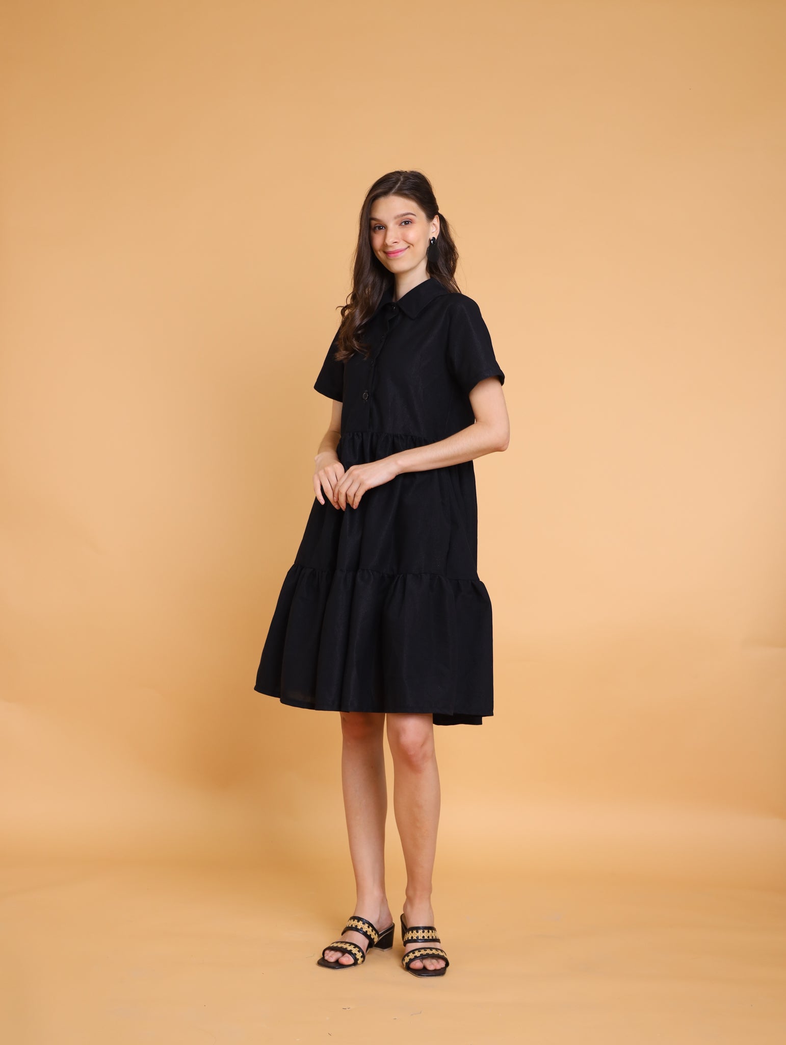 Black: Ella
