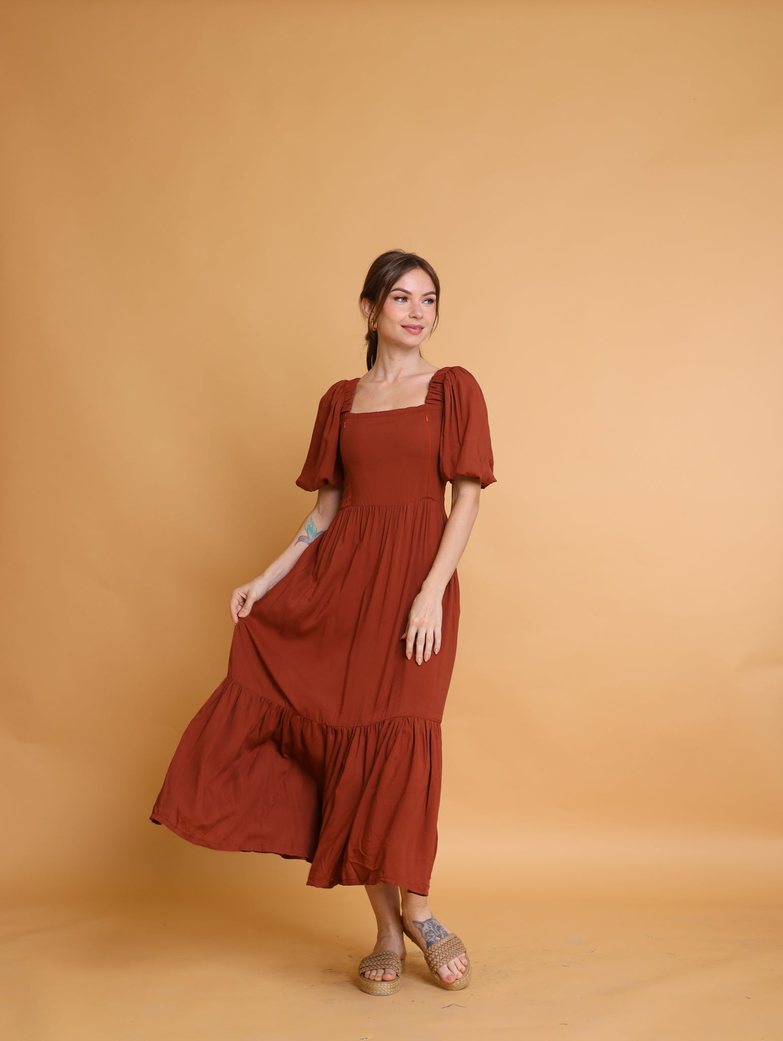Earth Tones: Rachel Maxi