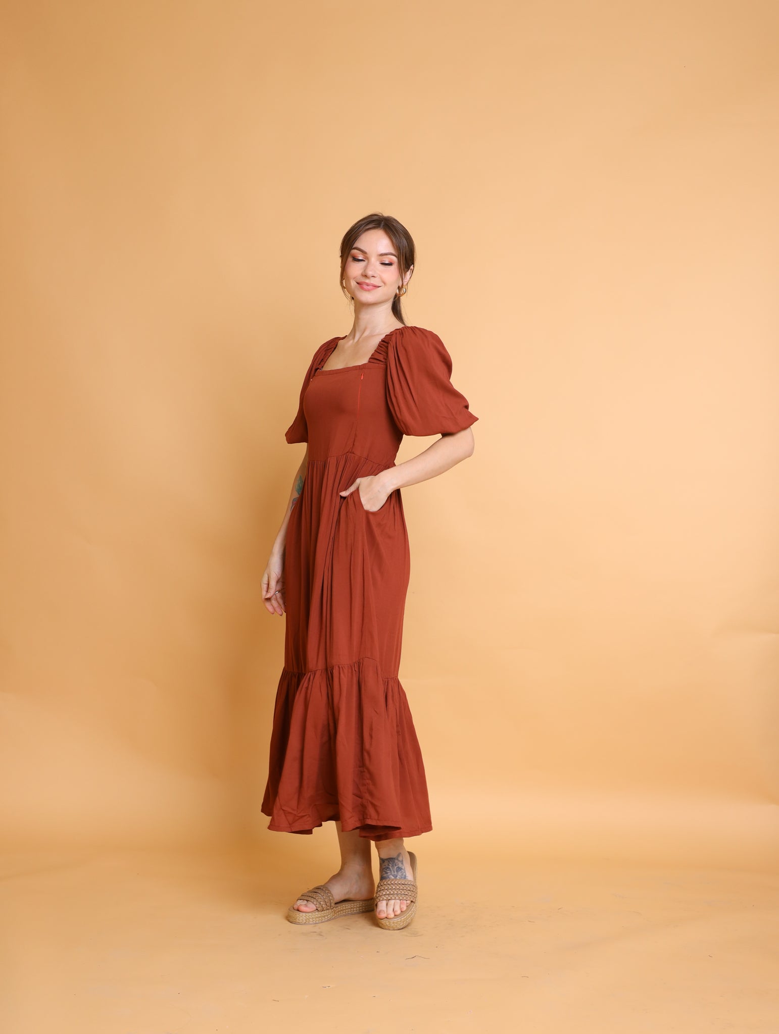 Earth Tones: Rachel Maxi