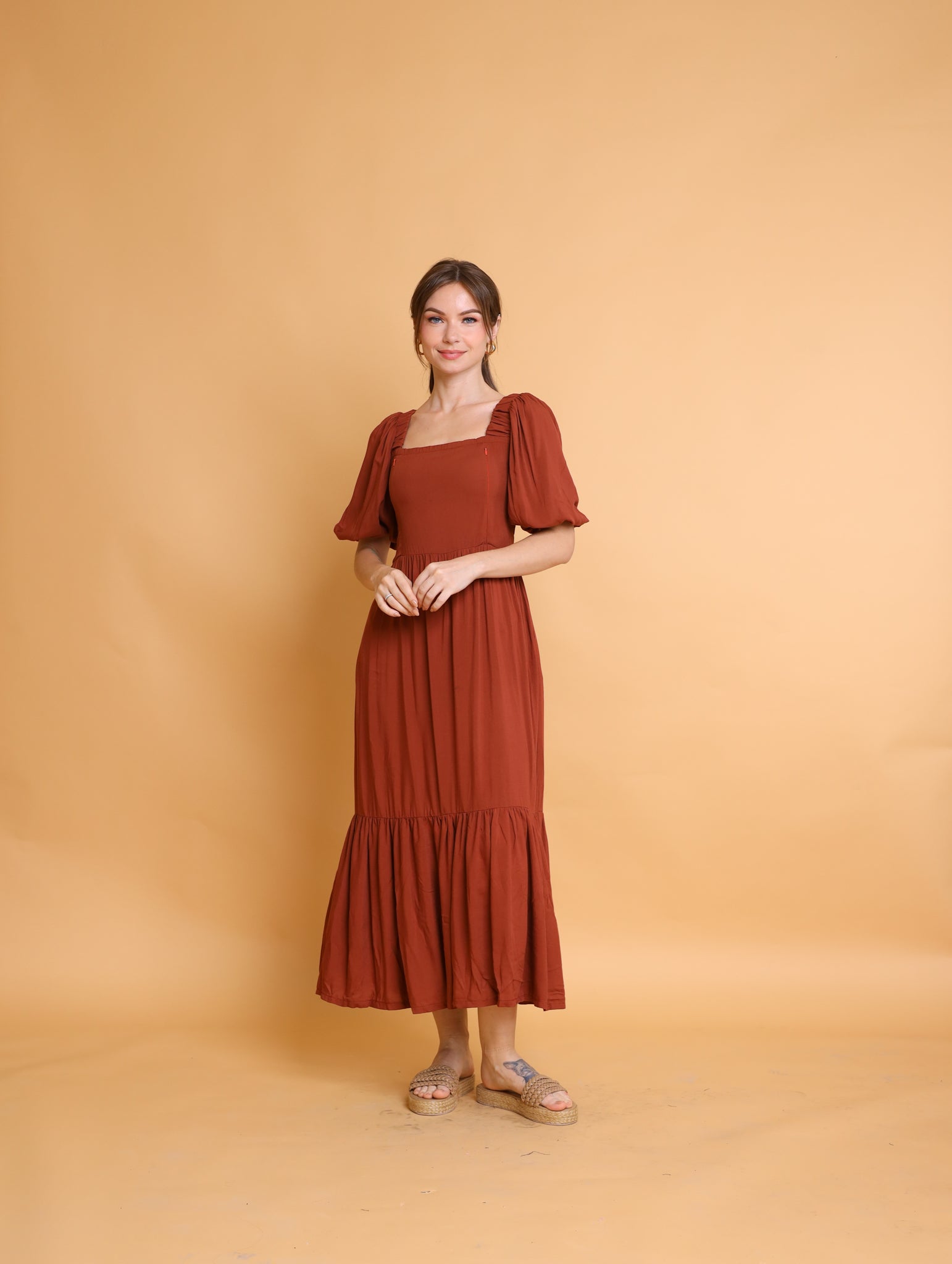 Earth Tones: Rachel Maxi