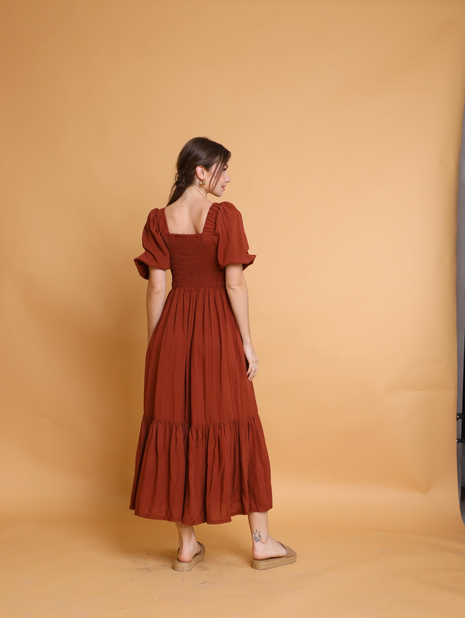 Earth Tones: Rachel Maxi