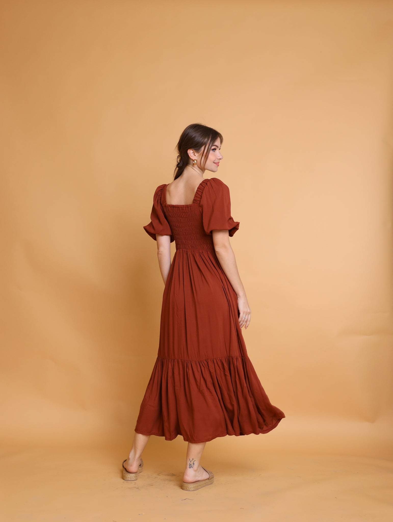 Earth Tones: Rachel Maxi
