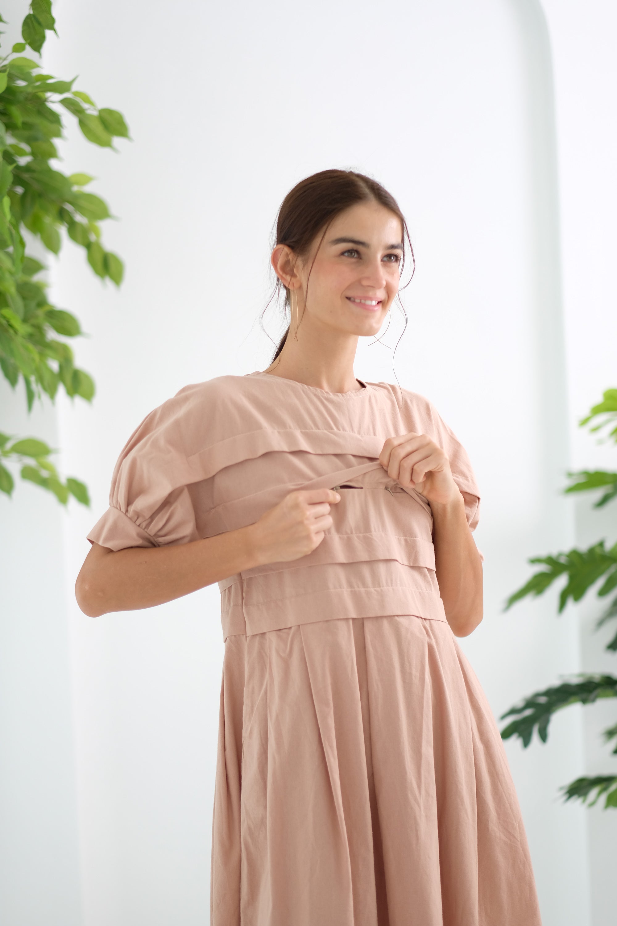 Jenny Premium Breastfeeding Dress: Bridget Shift Dress