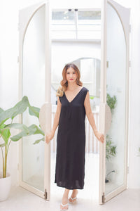 MUM x RPB 3: Ahira Deep Vneck Backless Dress