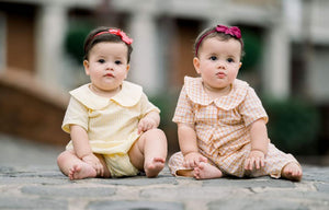 Lille Venn 4: Charlotte Onesies