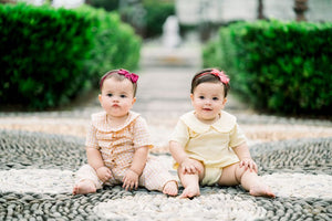 Lille Venn 4: Charlotte Onesies