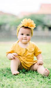 Lille Venn 4: Charlotte Onesies