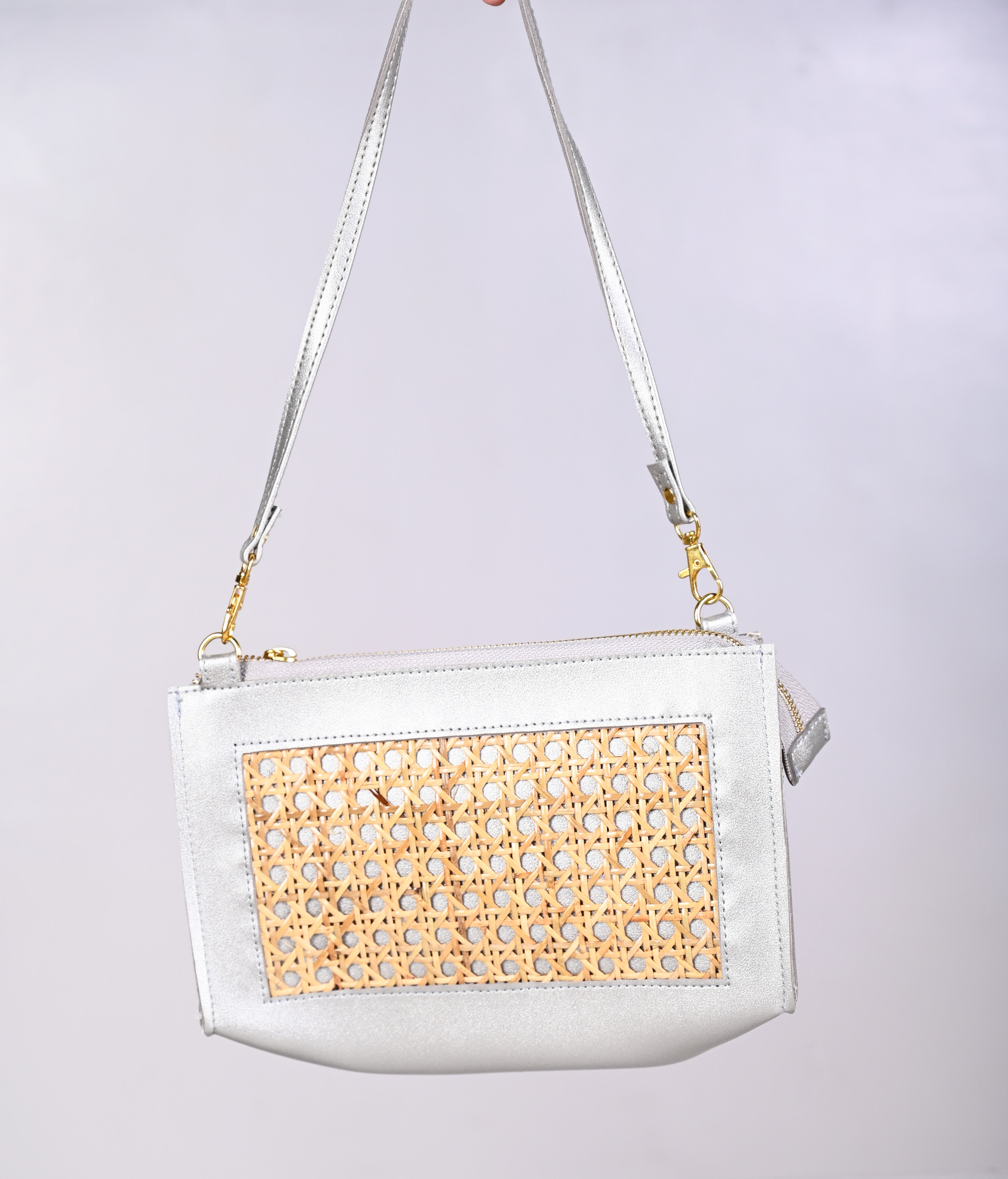Lola Becca 06: Badoc Mini Bag