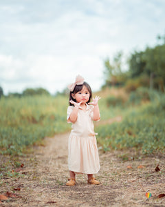 Lille Venn 01: Habi Linen-Blend Surplice Dress