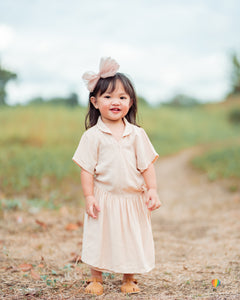 Lille Venn 01: Habi Linen-Blend Surplice Dress