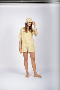 Resorts: Reversible Bucket Hat