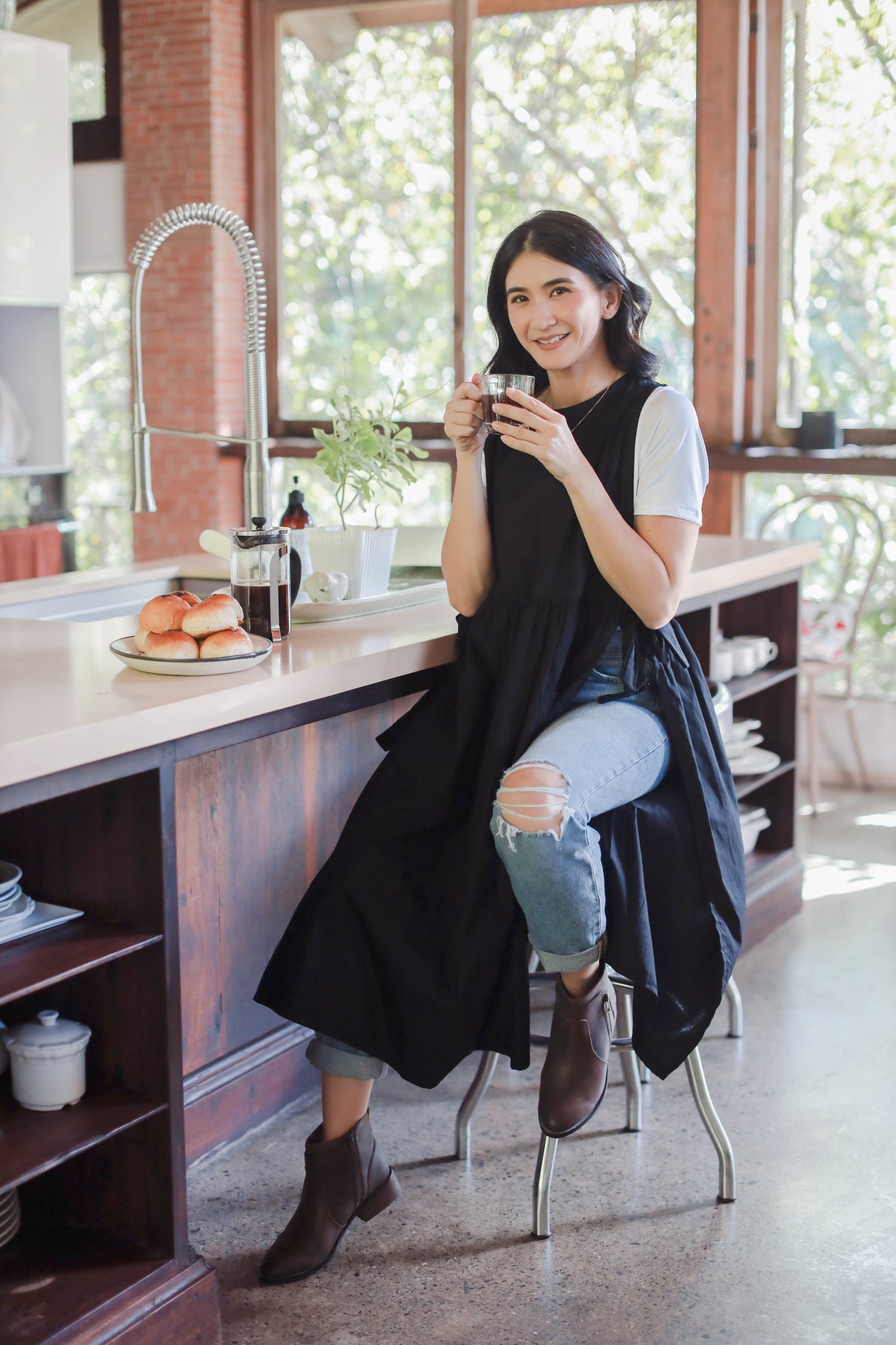 MUM x RPB 7: Madeline 100% Cotton Multi-Purpose Side-Laso Apron/Breastfeeding Cover Pinafore