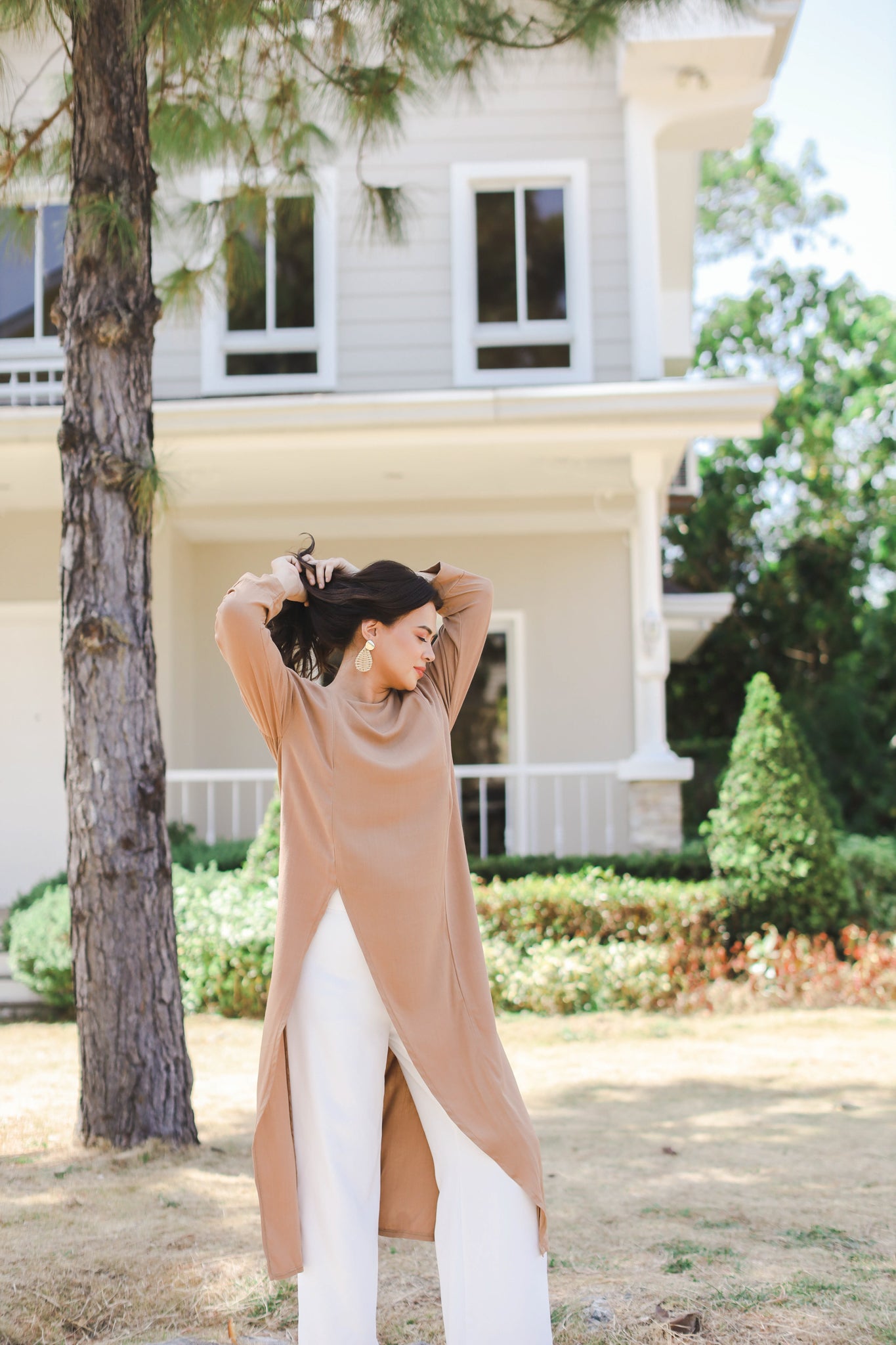 MUM x LQA 3: Jade Long Top with Slit