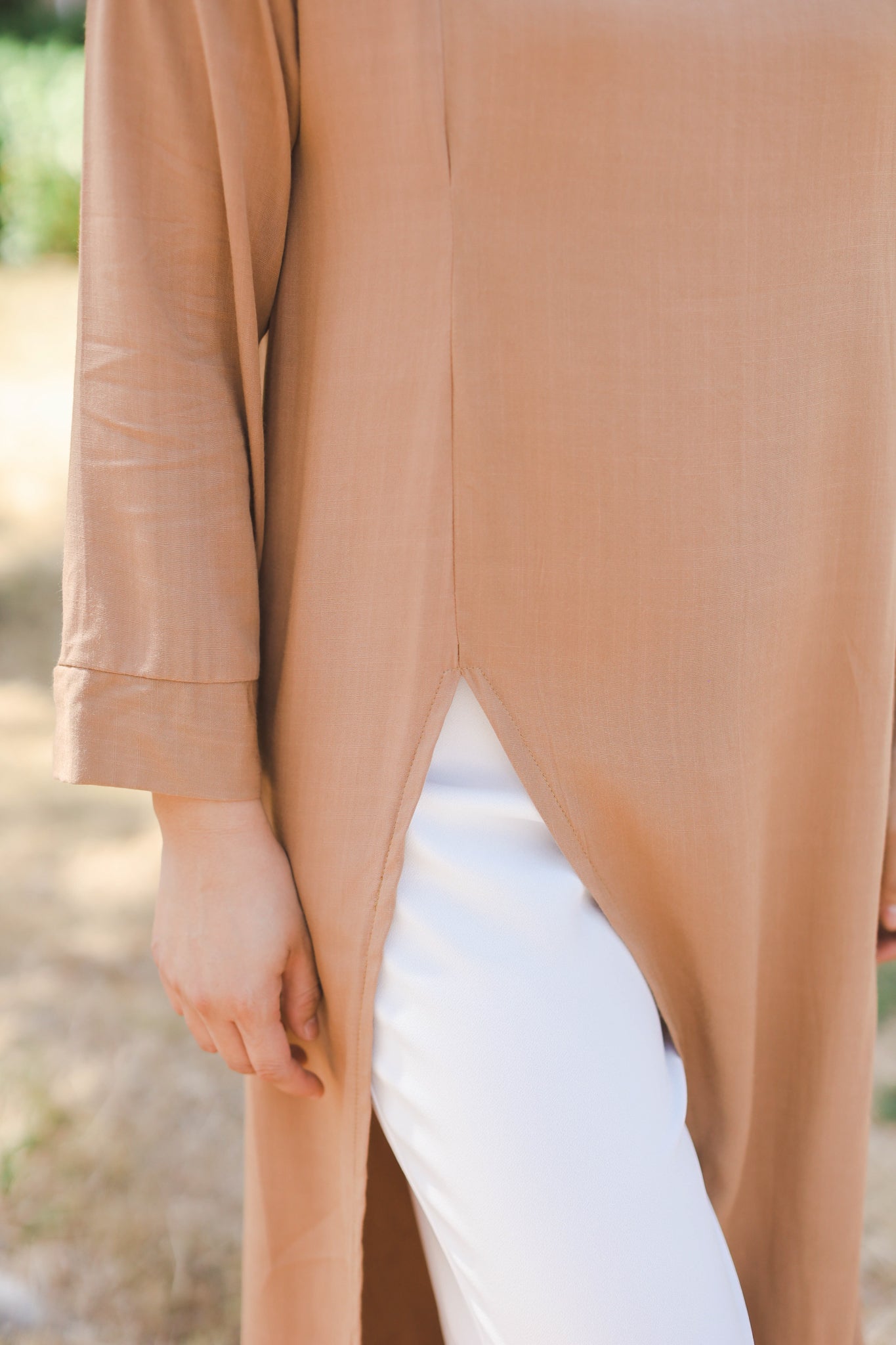 MUM x LQA 3: Jade Long Top with Slit