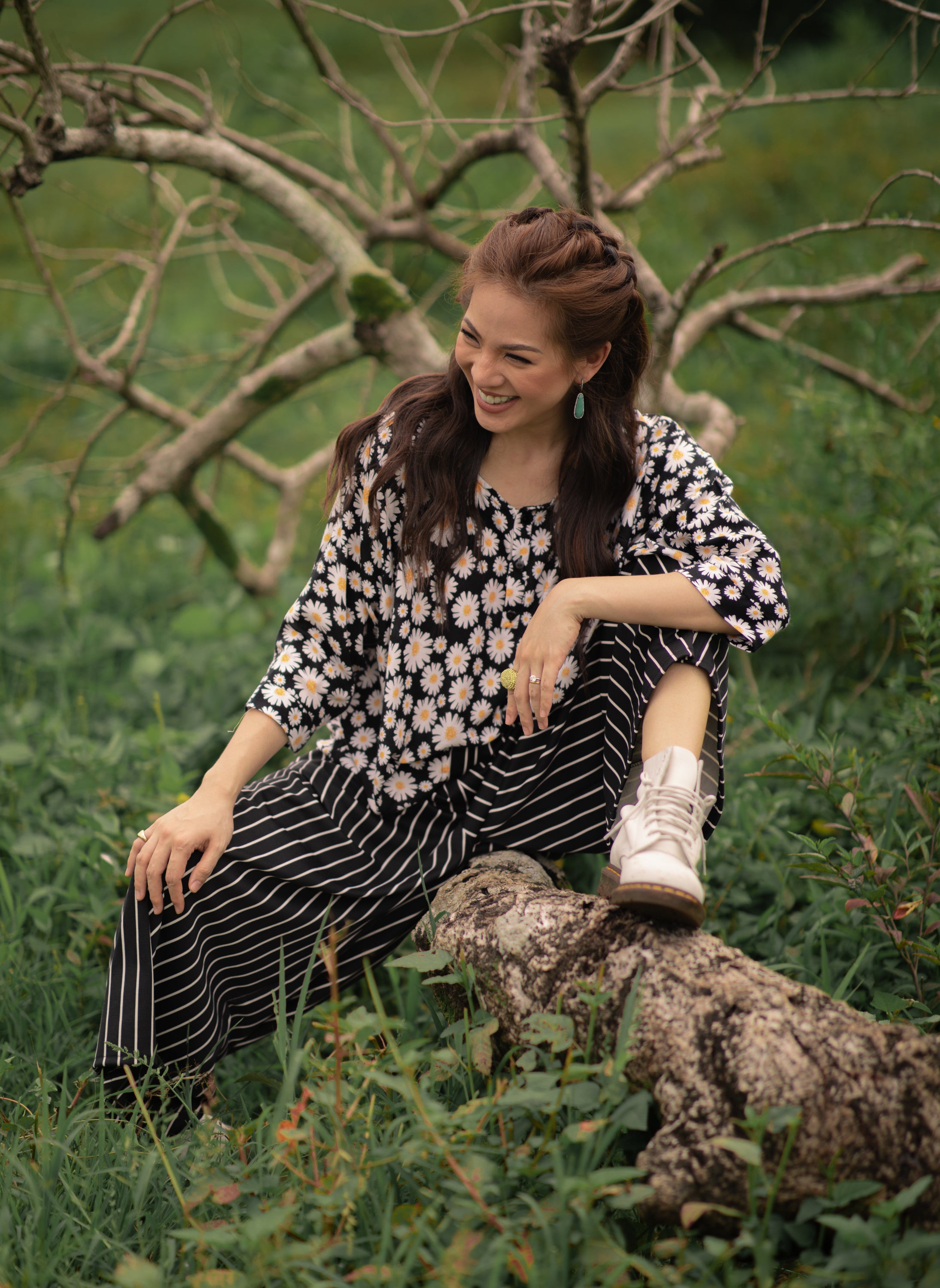 MUM x LDG 1: Urduja Top and Loose Pants Set