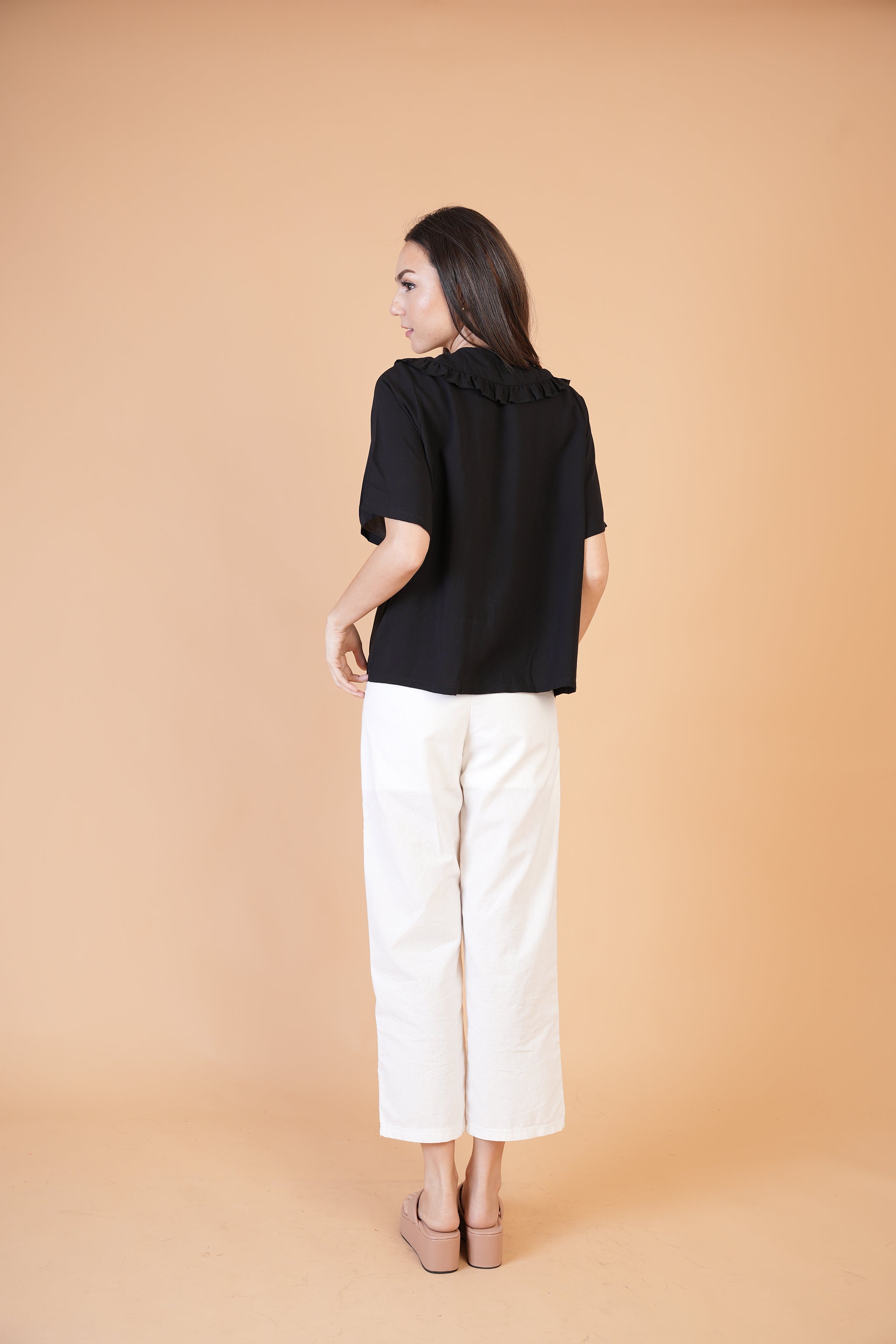 Collar: Vicky Top