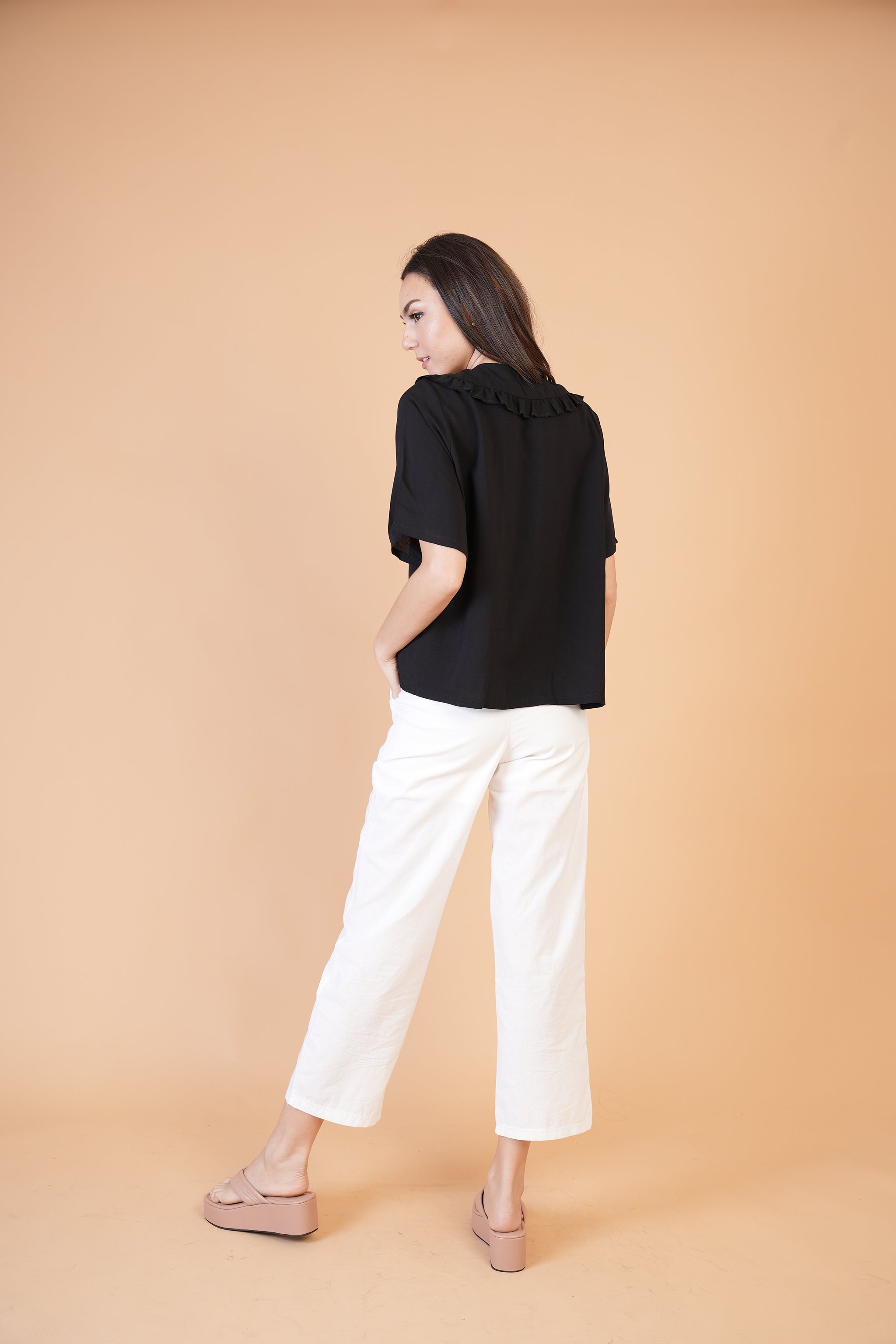Collar: Vicky Top