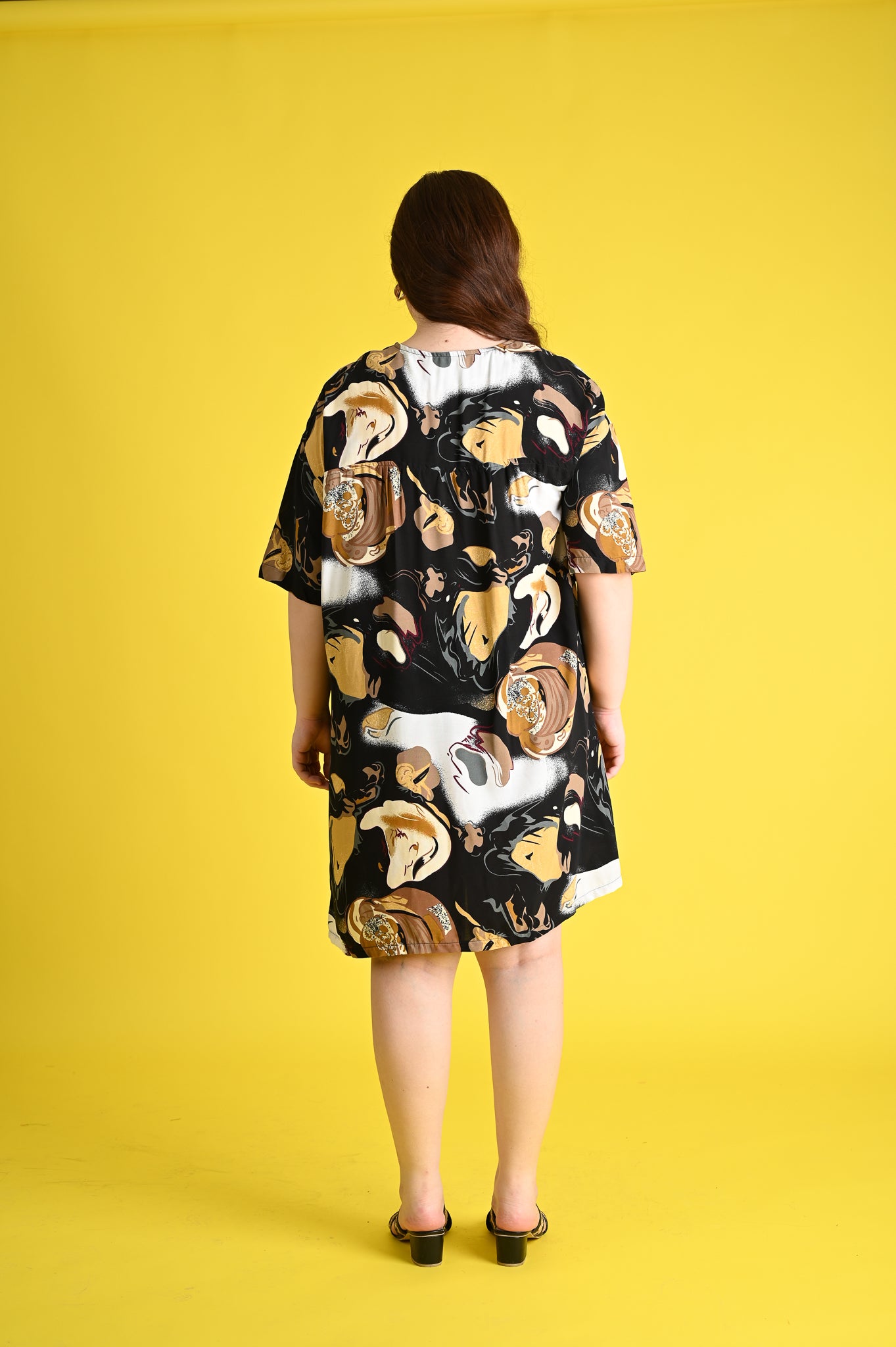 Mini, Midi, Maxi Part 2: France Mini Dress