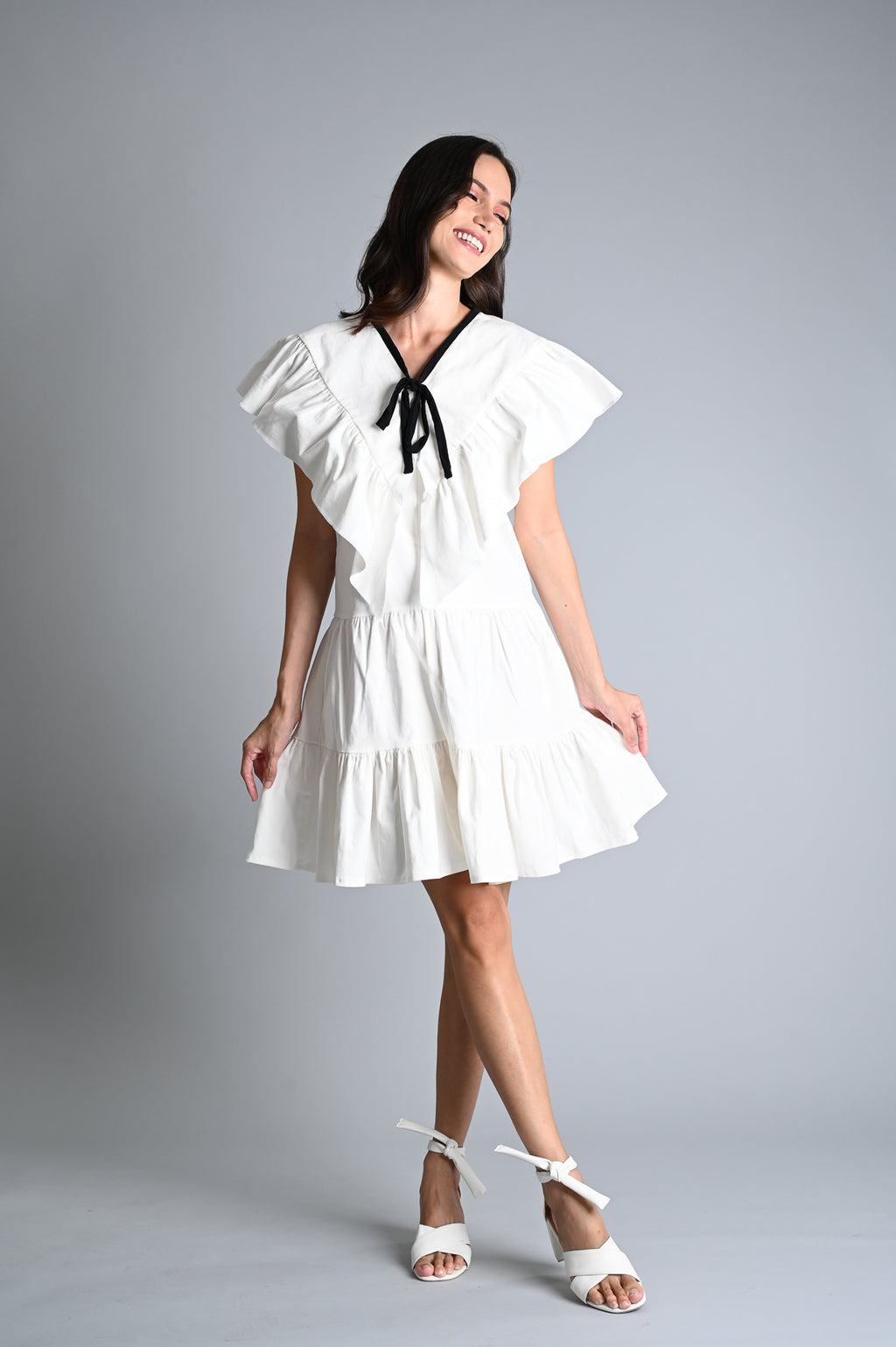 Black and White: Jenni