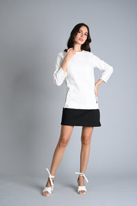 Black and White: Rona