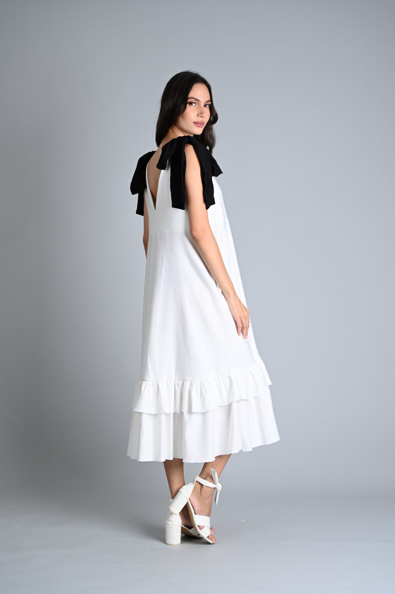 Black and White: Elvera
