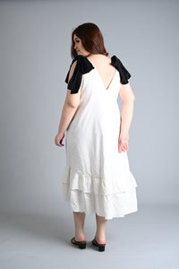 Black and White: Elvera