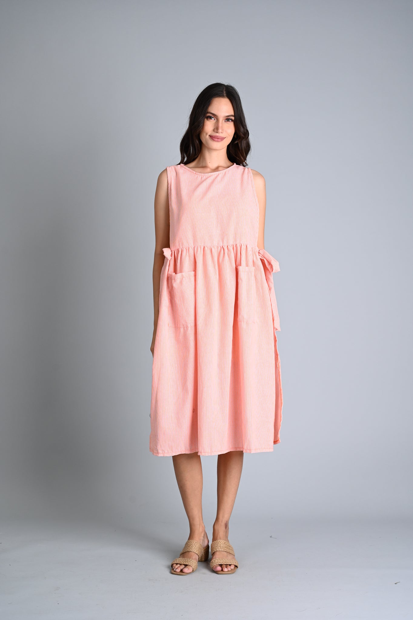 MUM x RPB 7: Madeline Chambray Multi-Purpose Side-Laso Apron/Breastfeeding Cover Pinafore