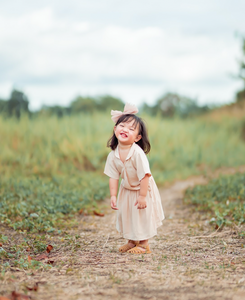 Lille Venn 01: Habi Linen-Blend Surplice Dress