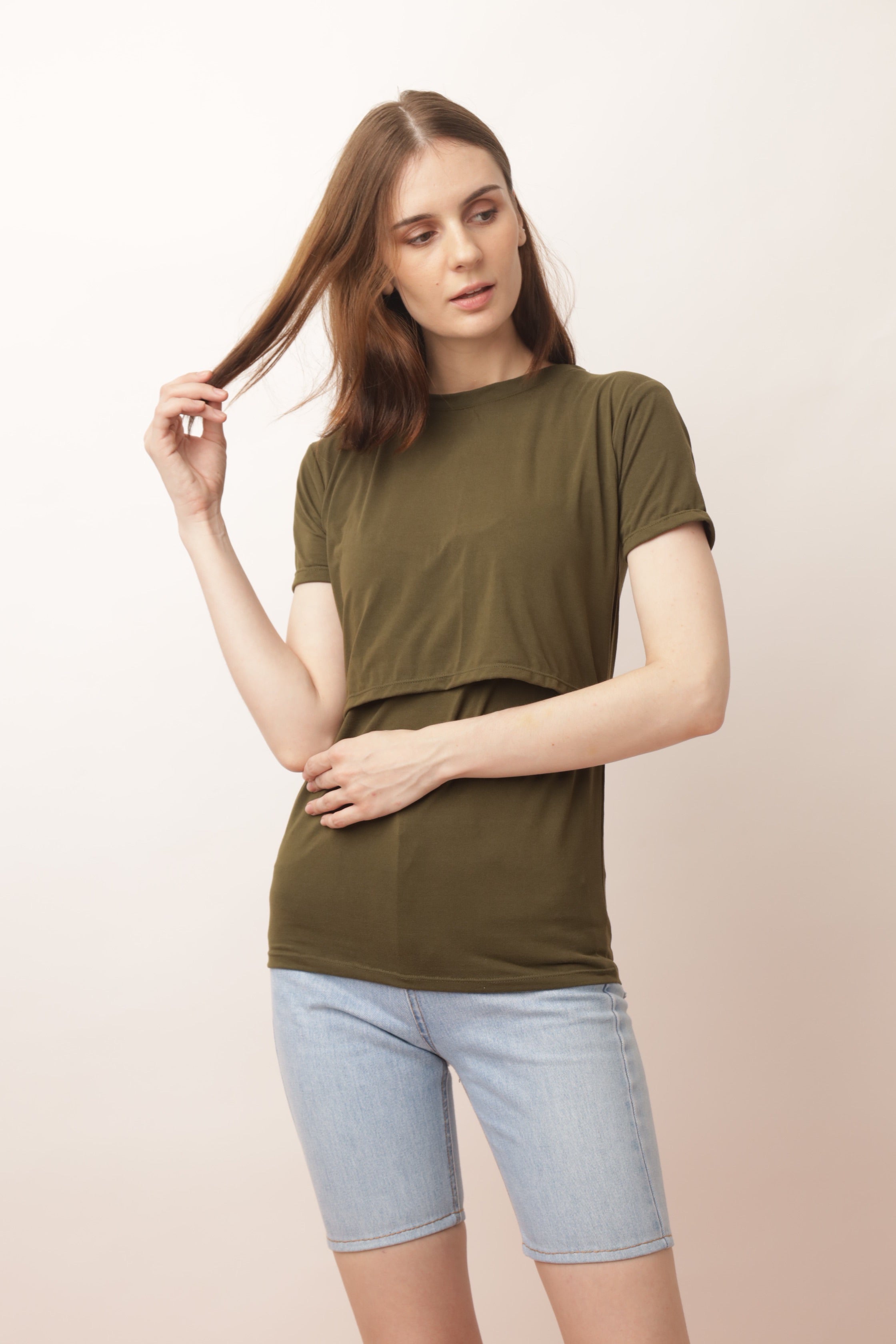 Basic Breastfeeding Shirt in Neutral Tones