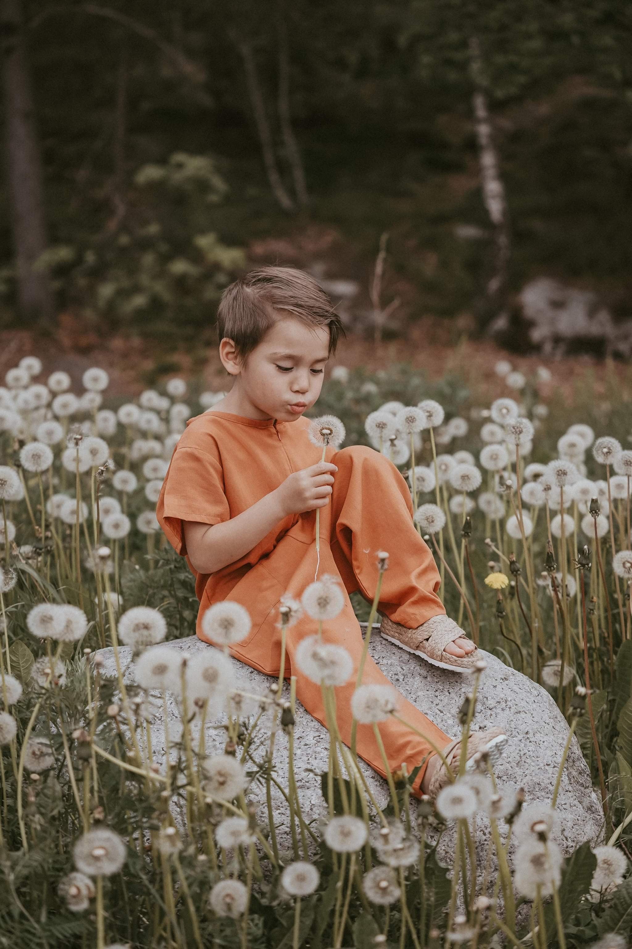 Lille Venn 01: Jackson Linen-blend Playsuit