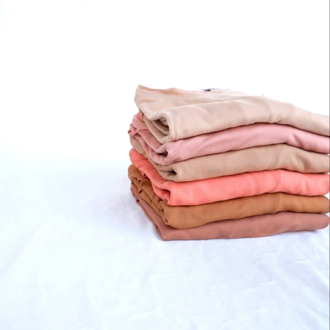 Basic Breastfeeding Shirt in Brown Tones